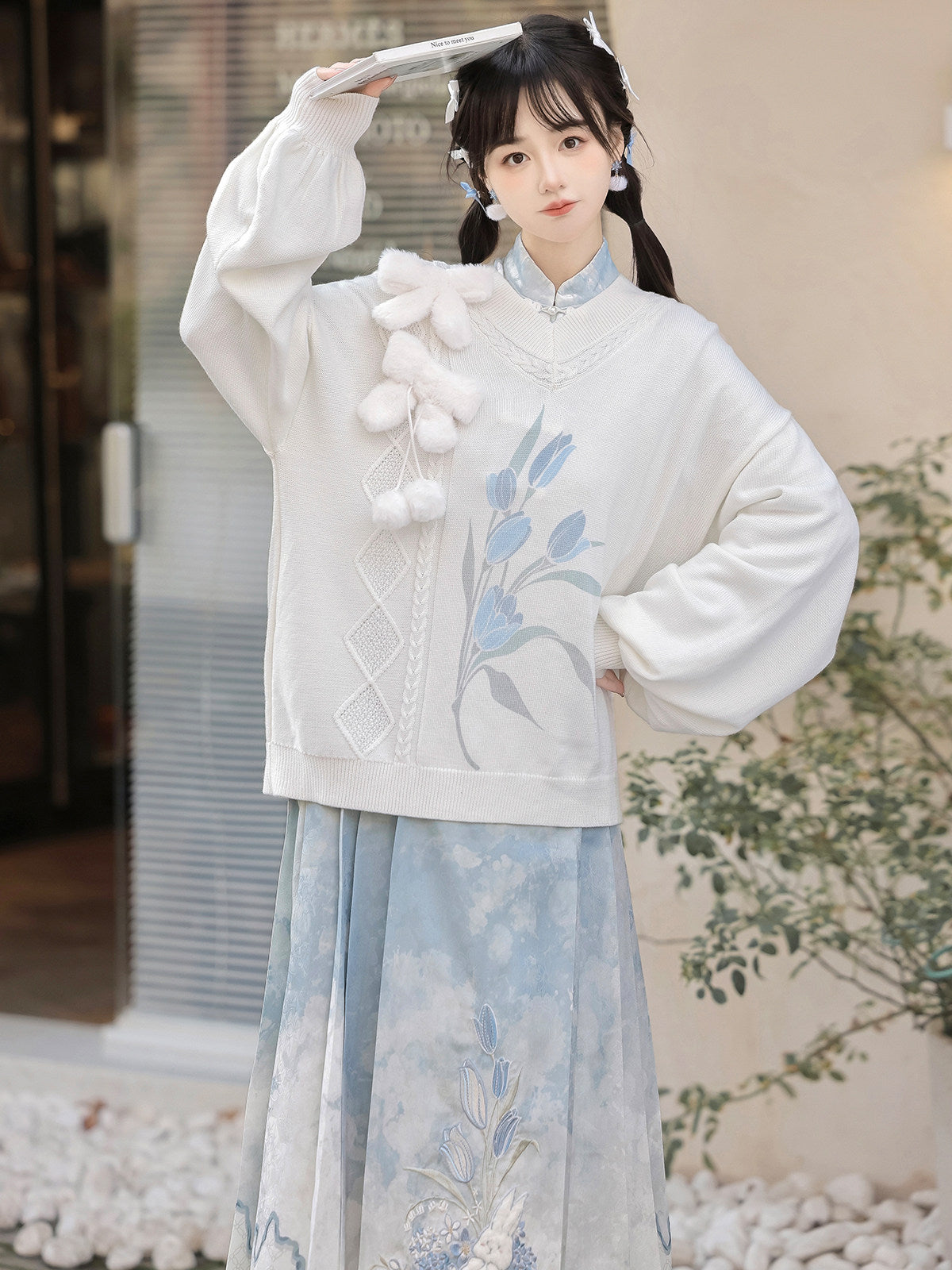 Ming Dynasty Modern Hanfu Sweater and Mamianqun - With Rabbits 与兔兔