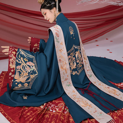 Ming Dynasty Floral Embroidered Bridal Hanfu Set with Xiapei | Phoenix Courtship 凤求凰
