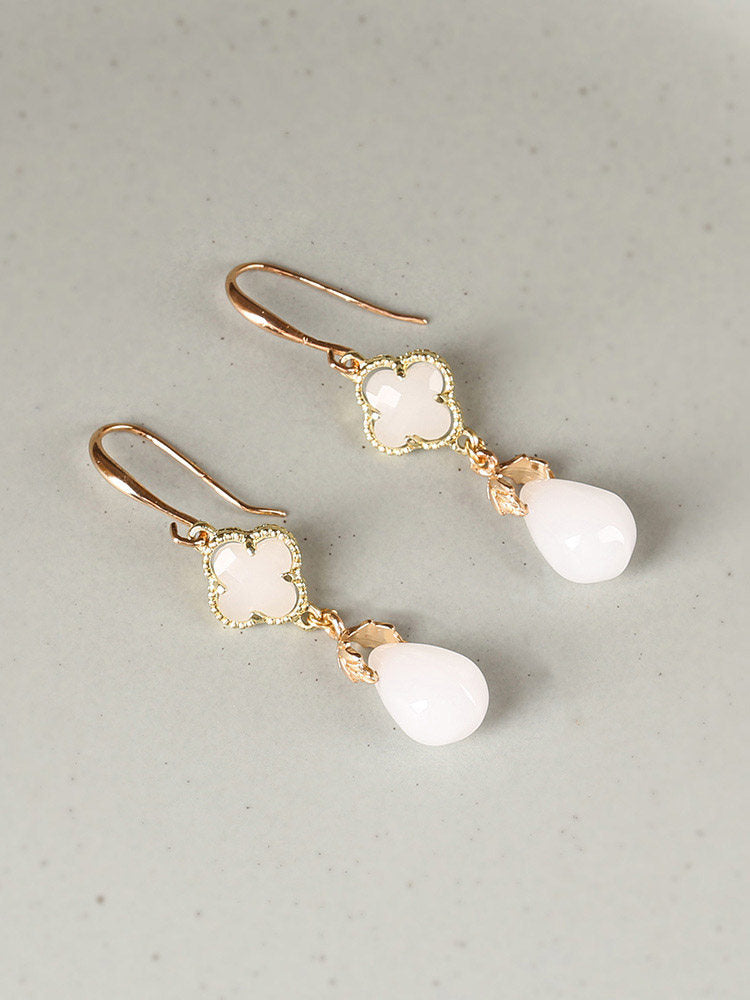Four Leaf Clover Shimmer White Earrings | Cheongsam Jewelry