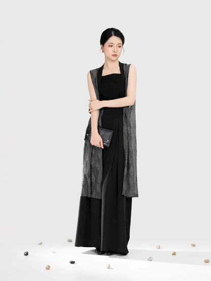Song Dynasty Modern Hanfu Set with Bijia, Winged Sleeve Top and Wide Leg Pants - Crow Commands 乌翎 (Preorder)