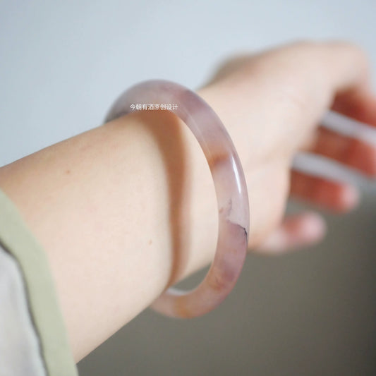 Seeing Flowers in the Fog Gold Silk Jade Bracelet