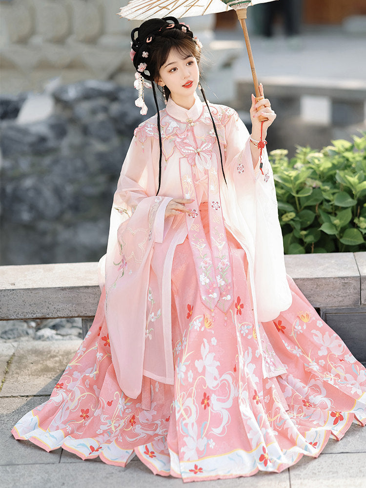 Ming Dynasty Hanfu Set with Cloud Collar & Mamian Skirt｜Sleepless Petal 花未眠