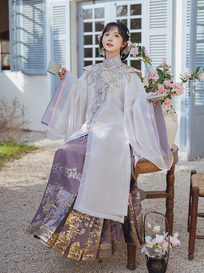 Ming Dynasty Hanfu Set with Robe & Violet Mamian Skirt | Misty Vines 紫雾青藤
