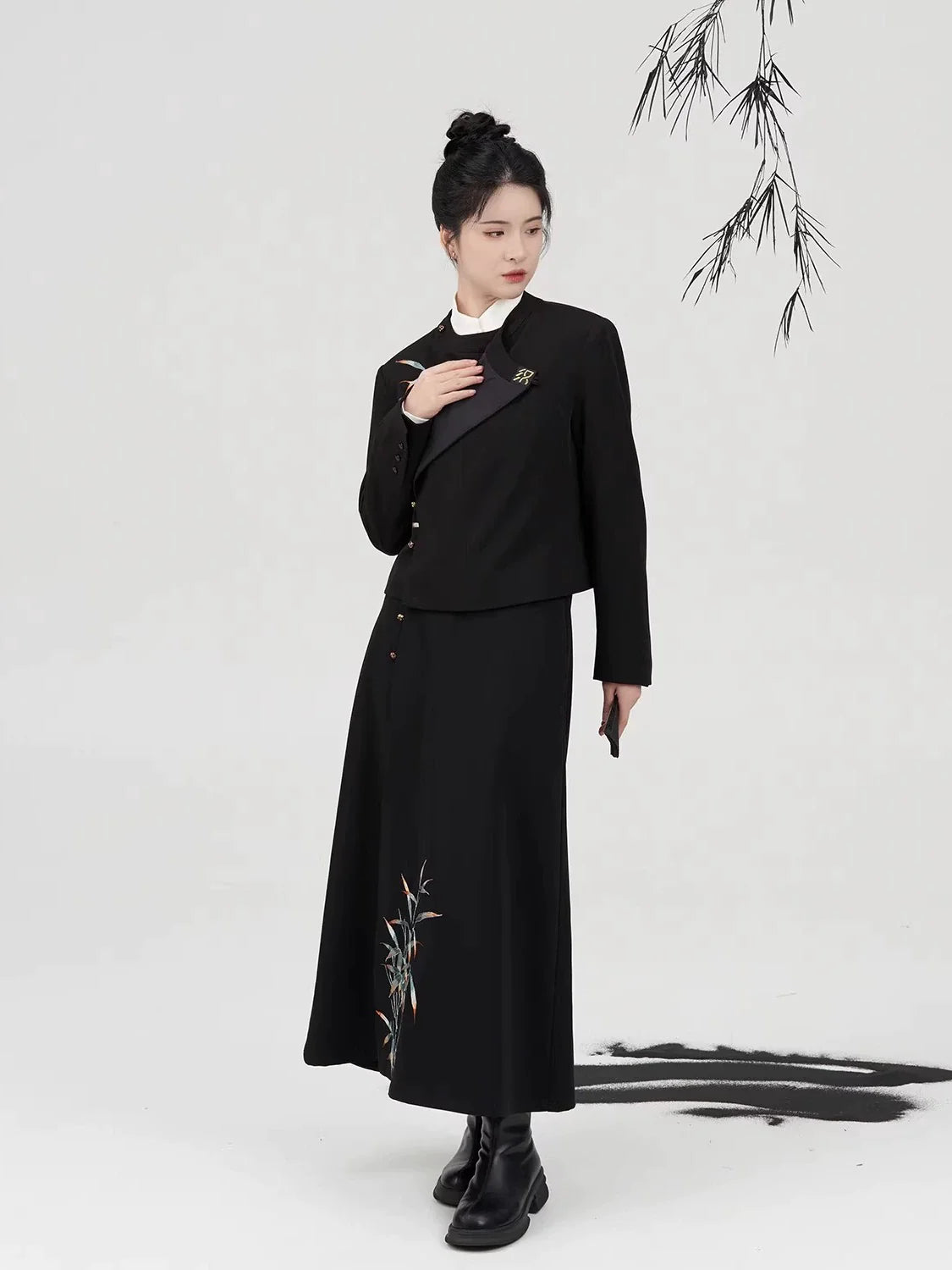 New Chinese Style Round Neck Robe Jacket with A-Line Skirt - Qianshi 谦时 (Preorder)