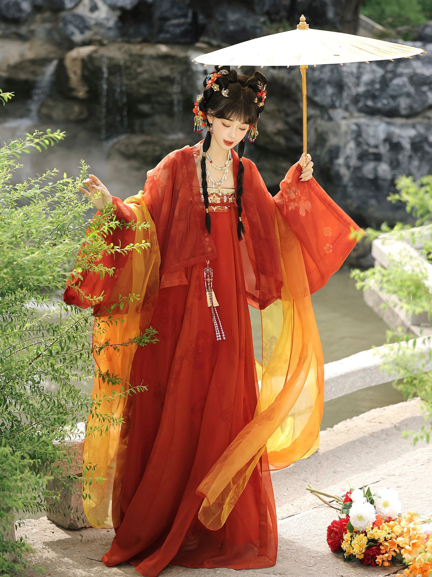 Hua Shen | Tang Dynasty Qixiong Hanfu Dress with Famen Temple Style Cardigan