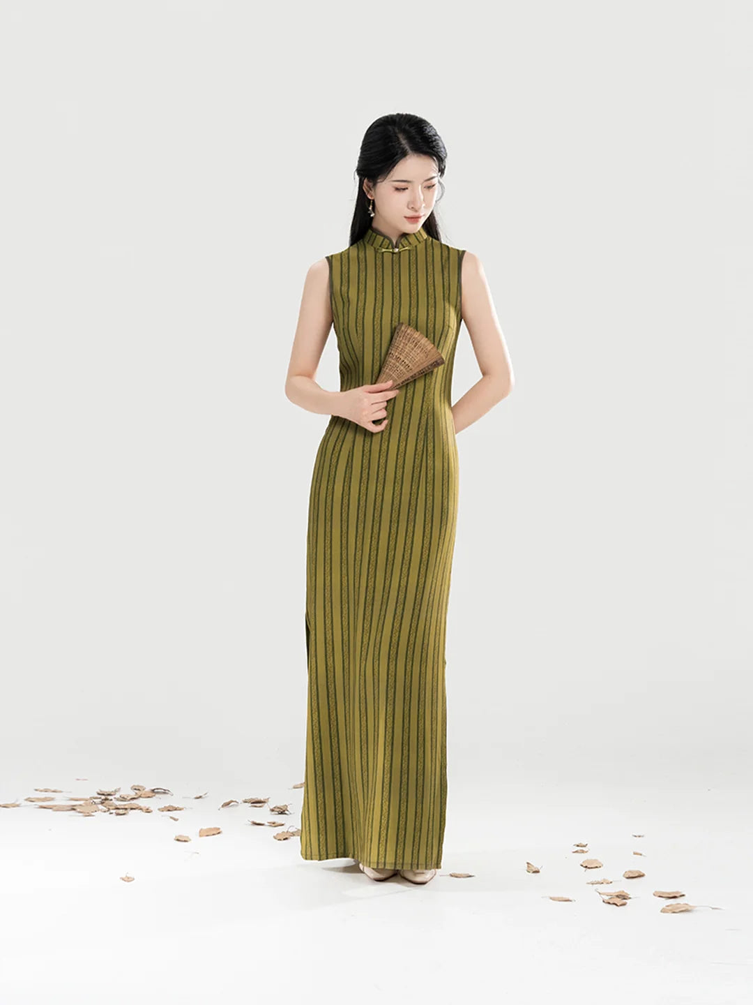 New Chinese Style Sleeveless Qipao Cloud-Motif Dress with Merino Wool Knit Shawl - Jade Willow 玉柳 (Preorder)