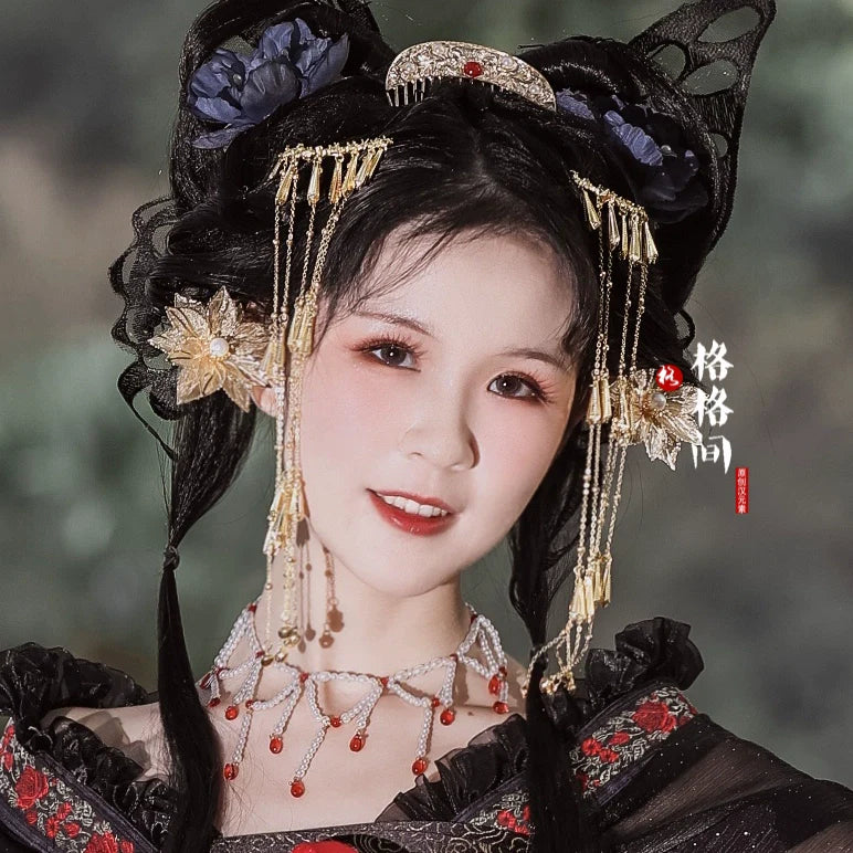 Hair Comb: Min Yin