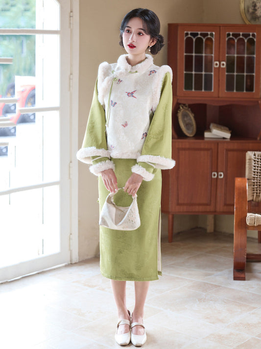 Long Sleeve Fur Trim Floral Qipao and Vest | Xinxue