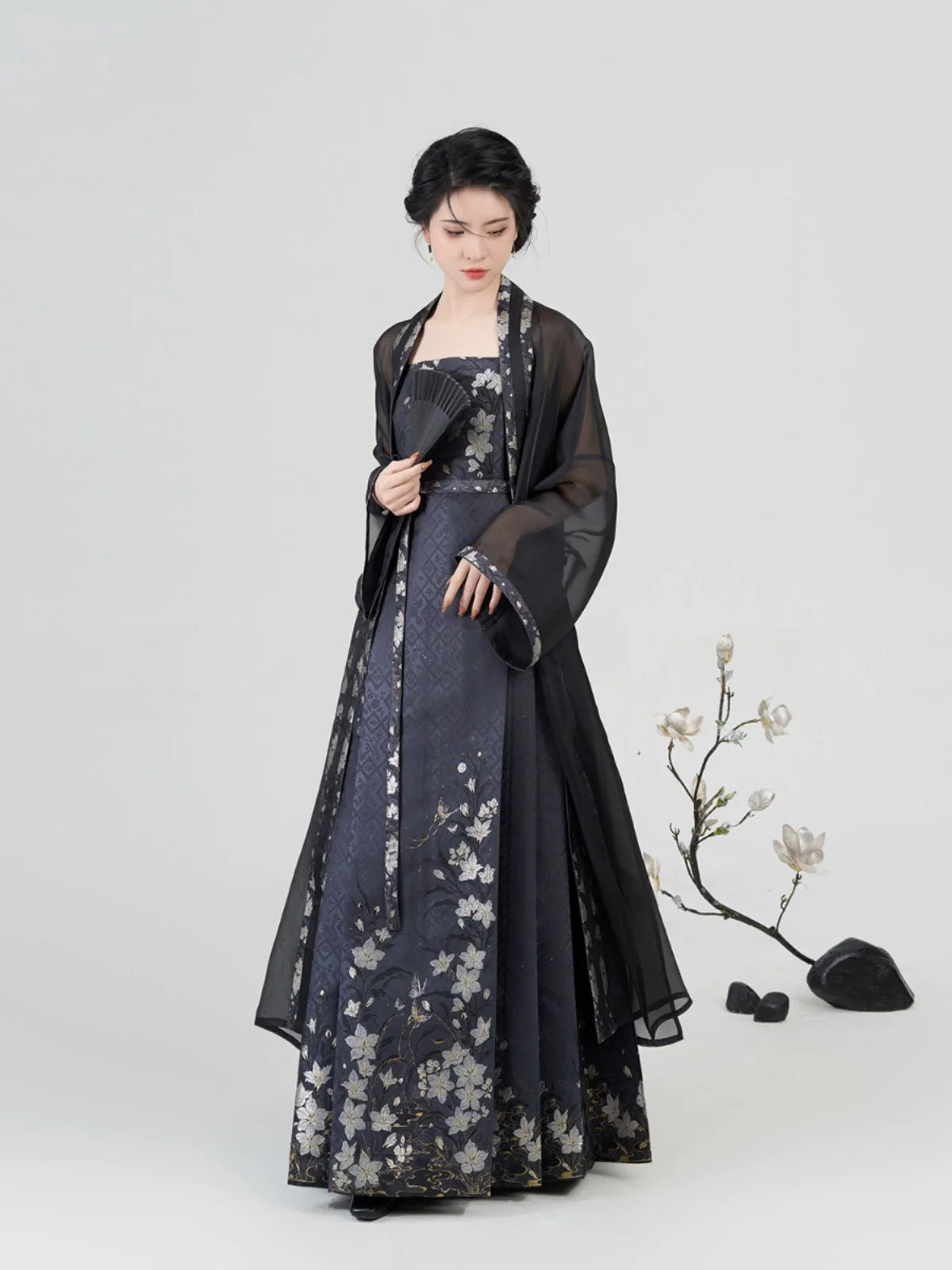 Ming Dynasty Modern Hanfu Beizi with Mamian Slip Dress - Floating Fragrance 浮玉生香