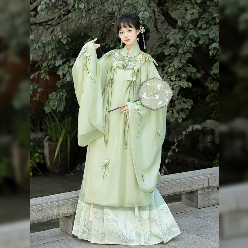 Ming Dynasty Bamboo Leaves Motif Cloud Collar & Mamian Skirt | Yujun 玉君