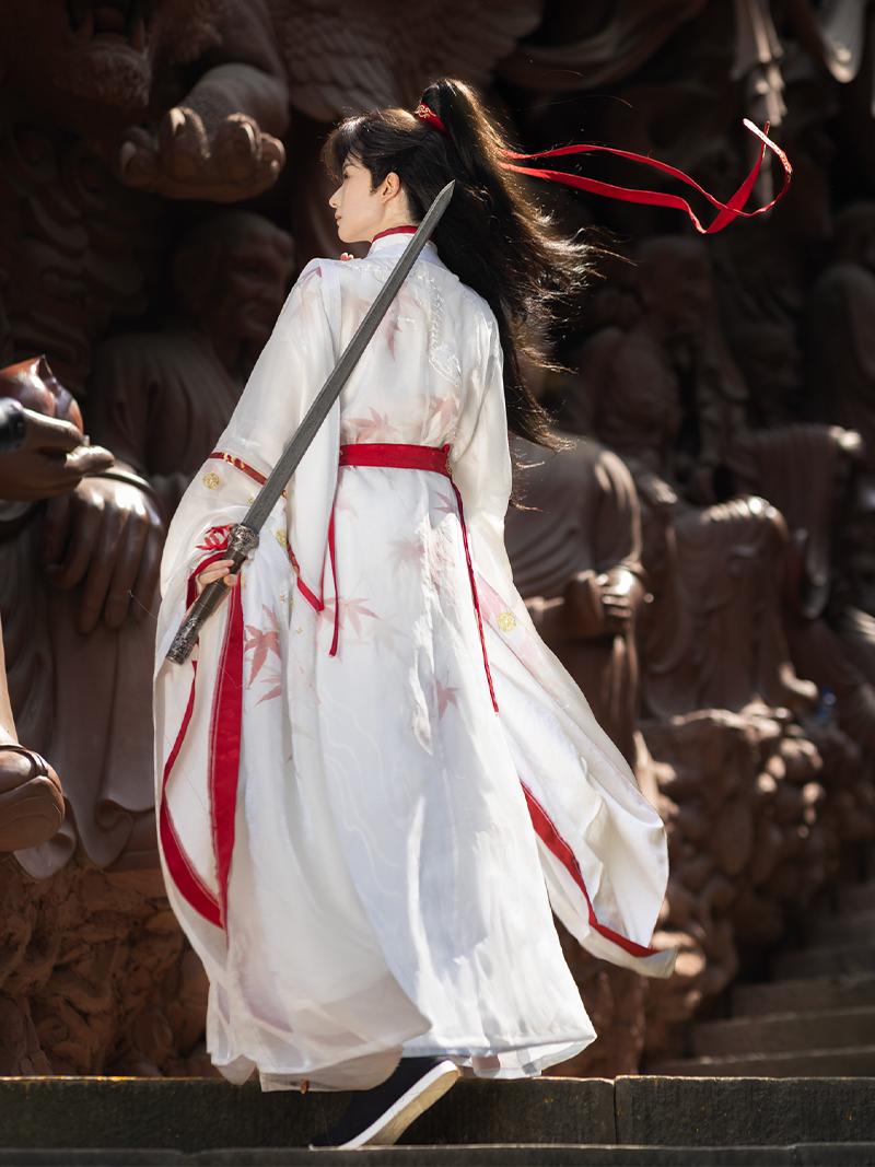 Song Dynasty Round Collar Robe - Maple Snow 枫雪 (Preorder)