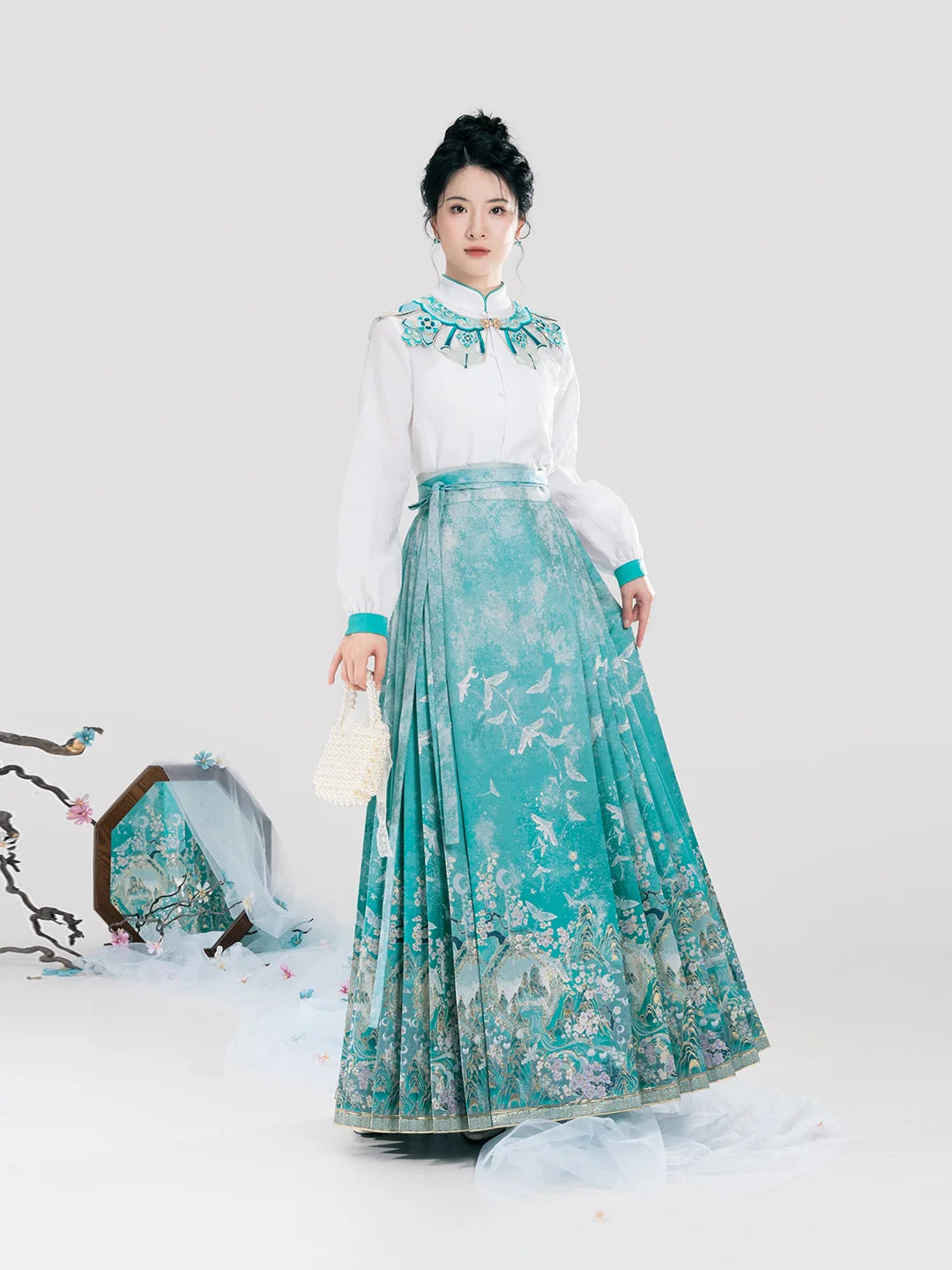 Chinese Long Sleeve Shirt & Mamian Skirt Outfit | Oceania 蜉蝣