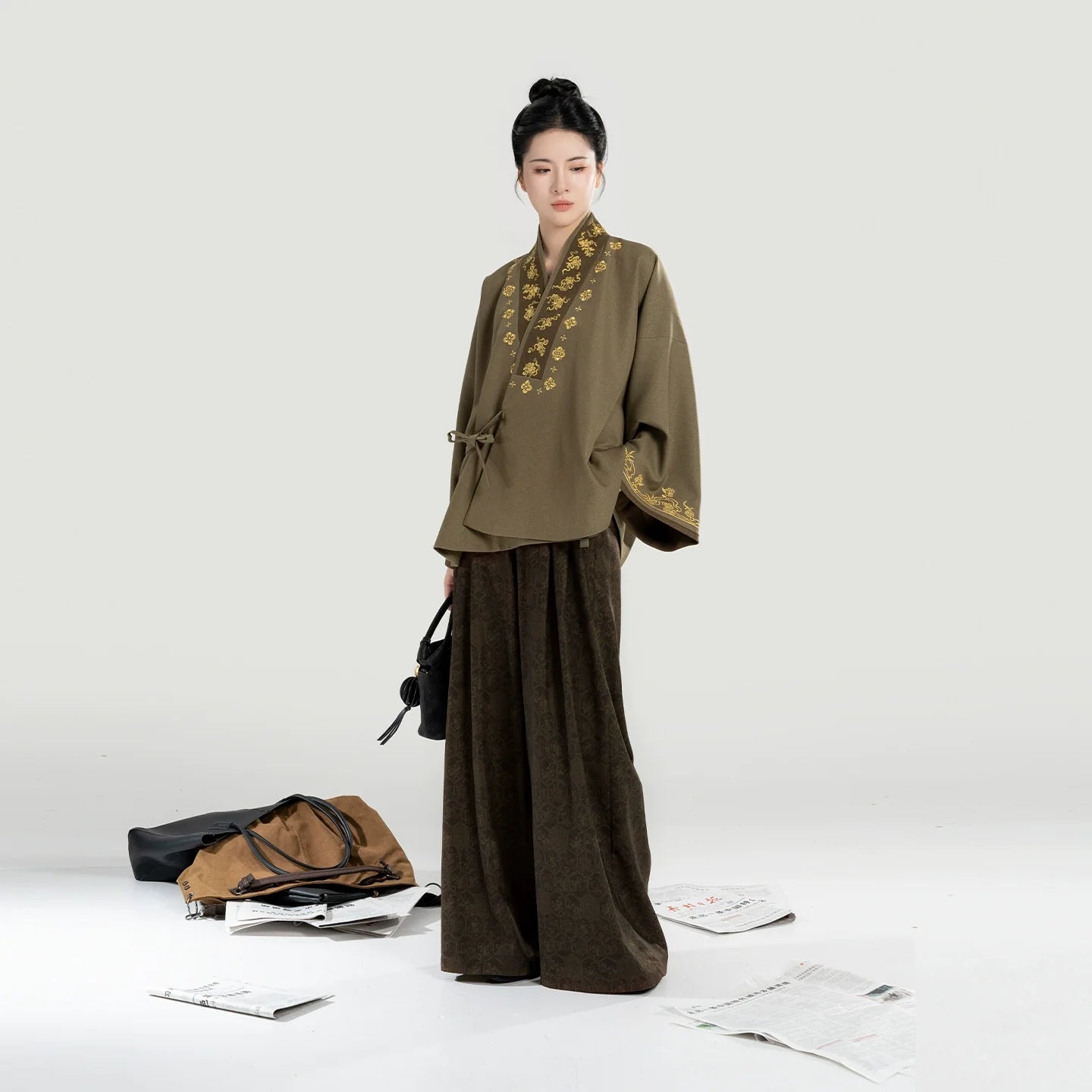 New Chinese Style Women Jacket and Wide Leg Pants Hanfu Set - Urban Walker 都市道中人 (Preorder)