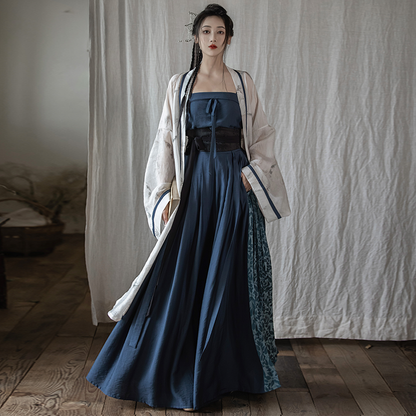 Song Dynasty Modern Hanfu Long Jacket with Wide Leg Pants - Observing Mist 观雾 (Preorder)