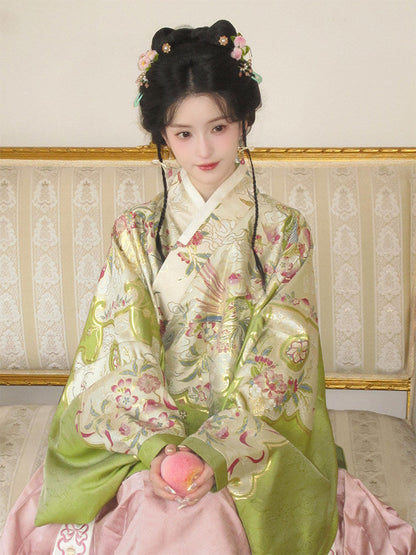 Ming Dynasty Festive Spirit New Year Hanfu | Parrot Joy 喜悦鹦啼