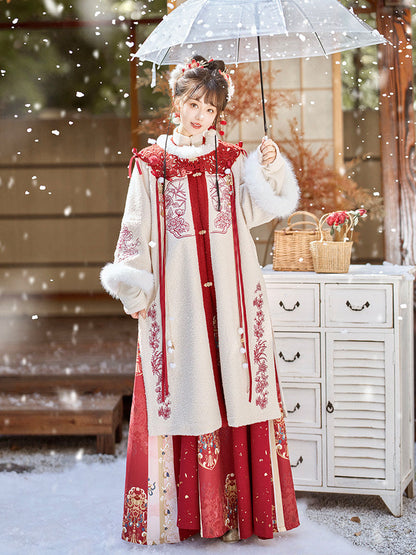 Ming Dynasty Chinese New Year Festival Hanfu | Long Live the Princess 格格千岁