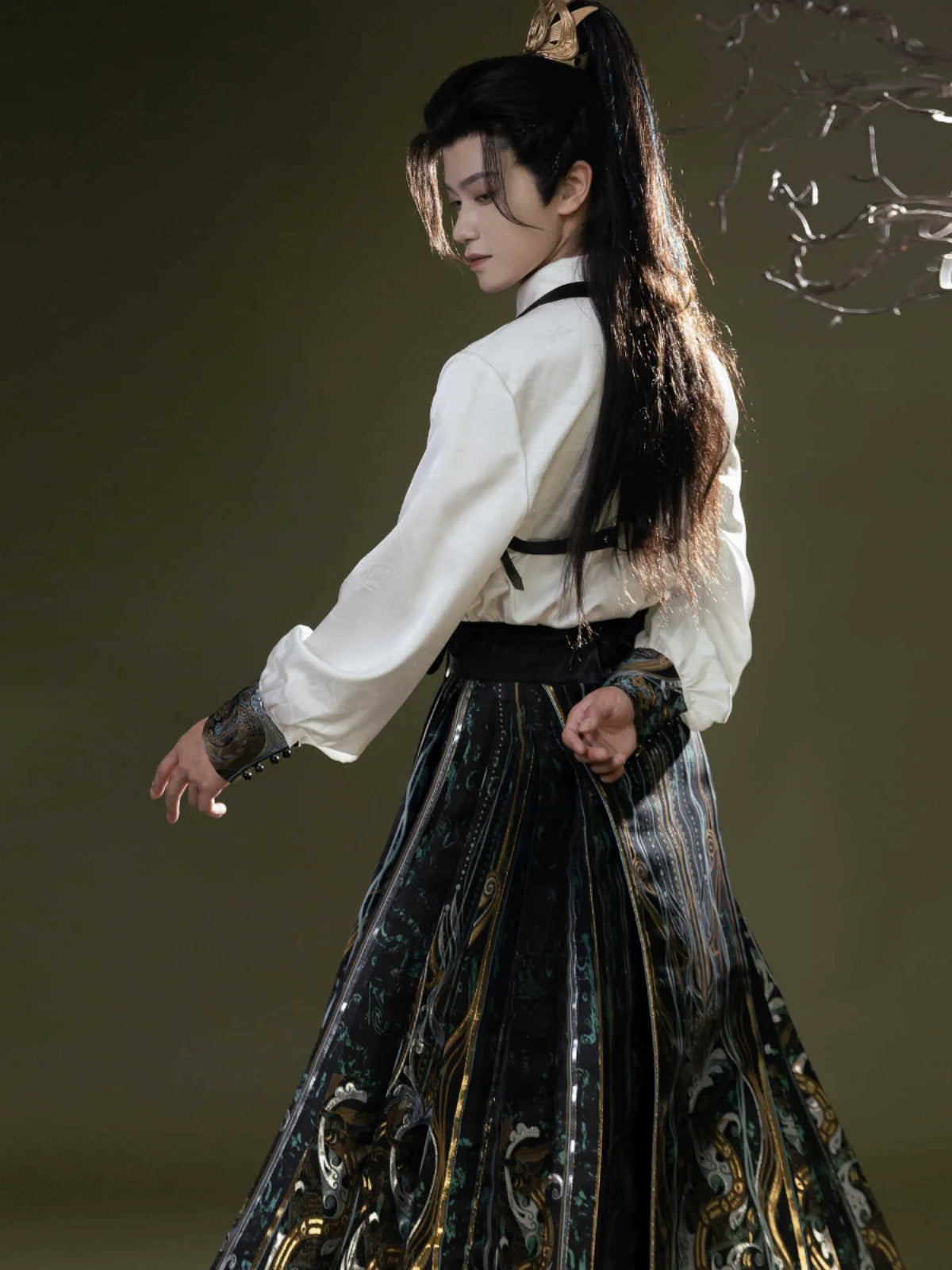 New Chinese Style Modern Hanfu Outfit - Light City 曙光之城 (Preorder)