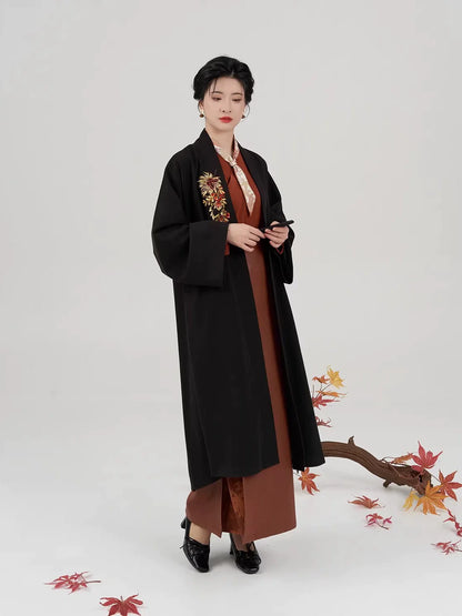 Song Dynasty Modern Hanfu Set with Winged Sleeve Top and Spiral Skirt - Jinruan 尽染 (Preorder)