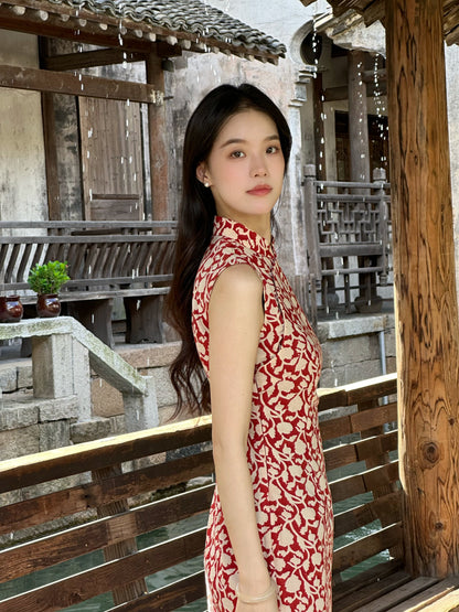 Sleeveless Retro Patterned Long Cheongsam | Autumn Lyrics