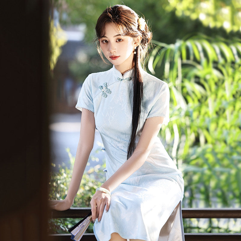 Short Sleeve Butterflies Midi Cheongsam | Lilac