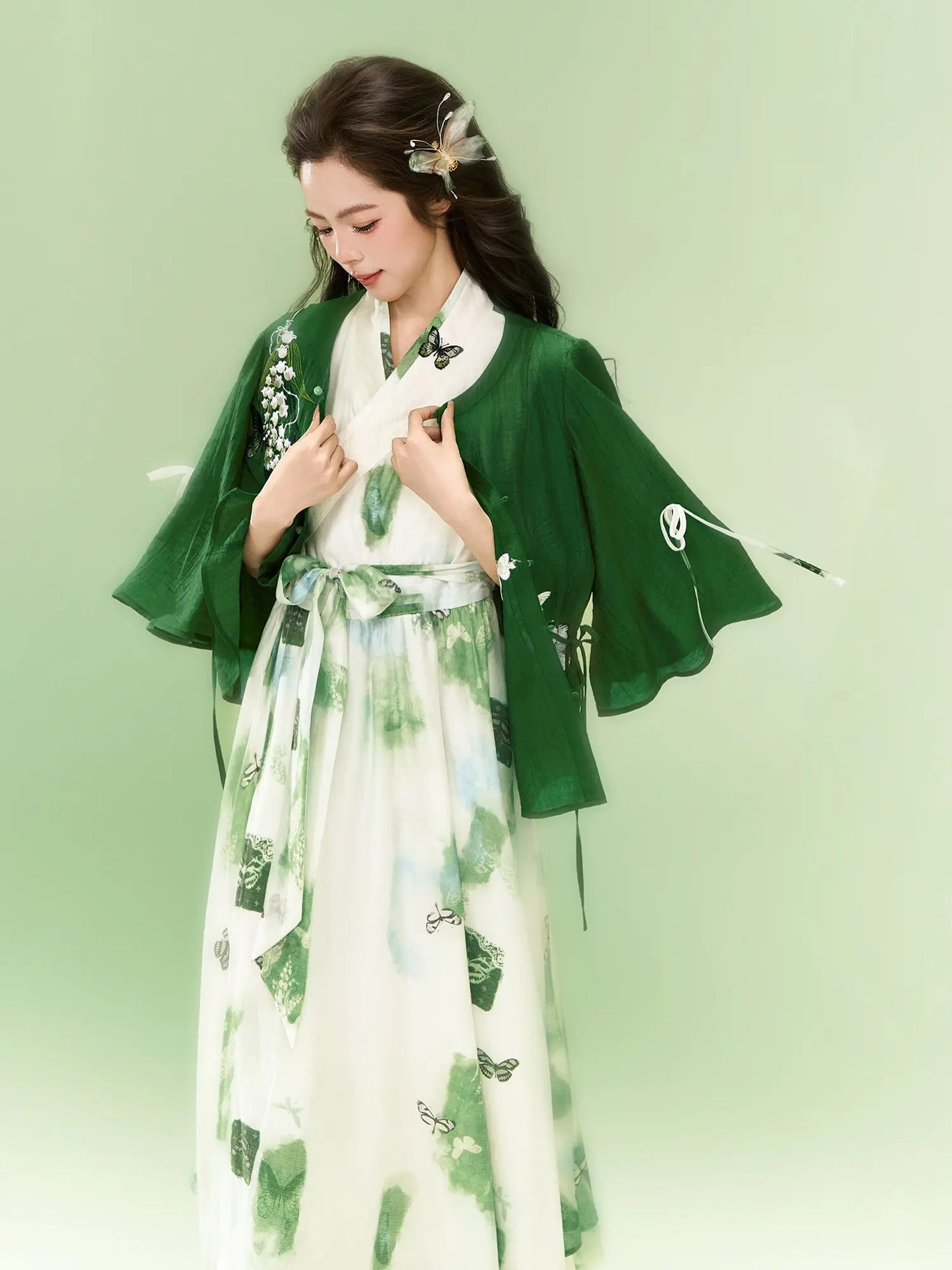 Modern Hanfu Embroidered Top & Dress Two-Piece Set 釉下春