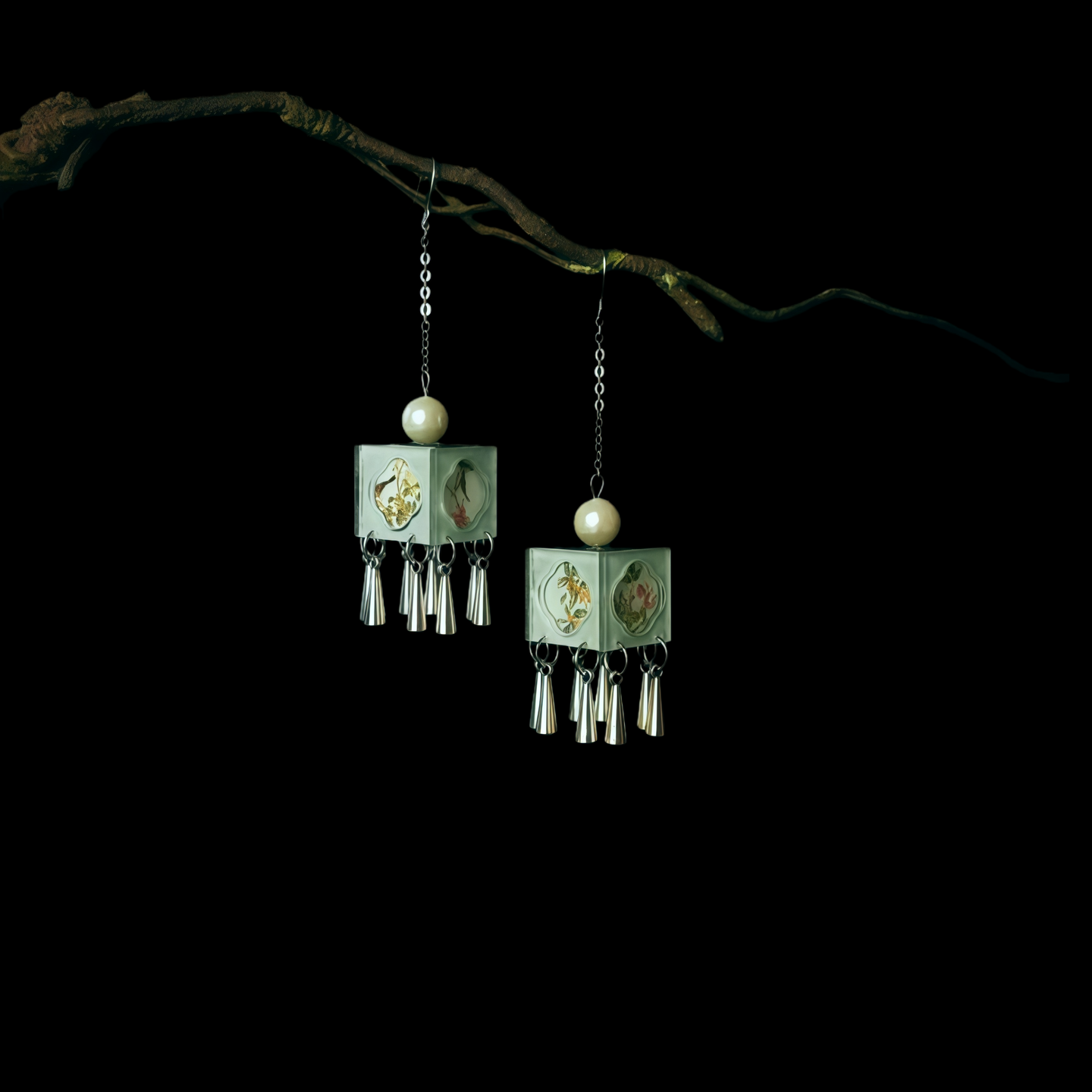 Oriental Windowsill Cube Earrings | Hanfu Jewelry