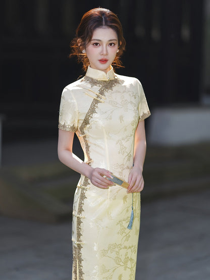 Short Sleeve Long Slit Qipao | Champagne