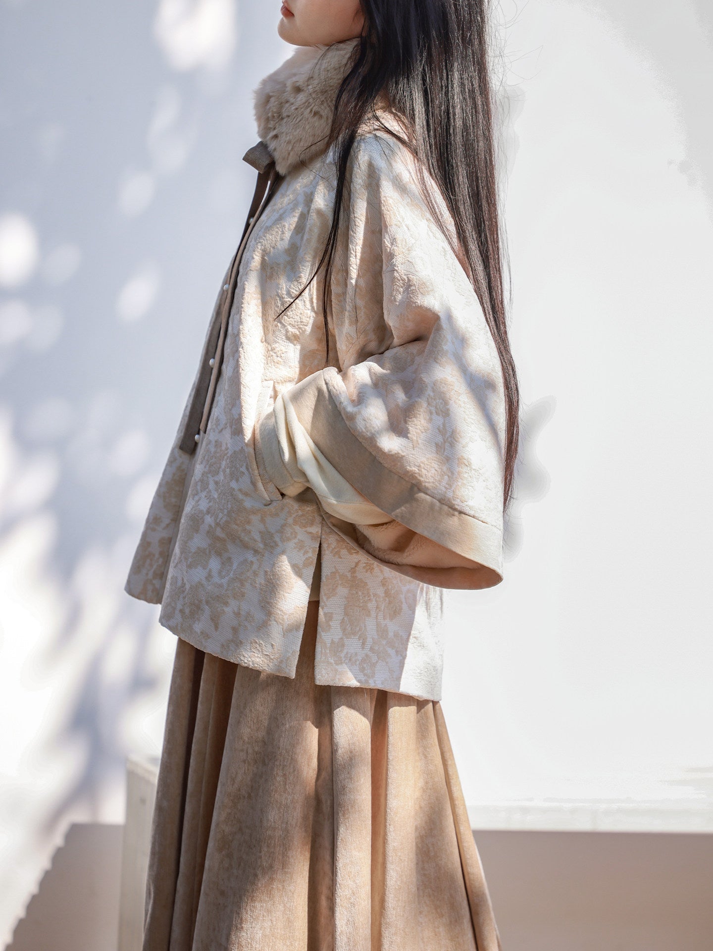 Ming Dynasty Modern Hanfu Round Collar Jacket and Elastic Skirt - Rouhua 柔华