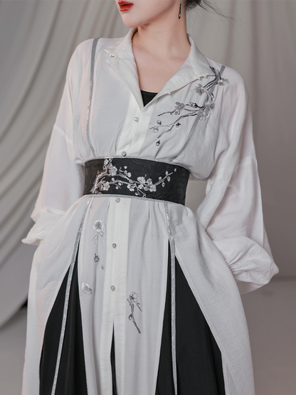 New Chinese Style White Embroidered Robe and Wide Leg Pants - Plum Blossom Lyrics 梅花词 (Preorder)