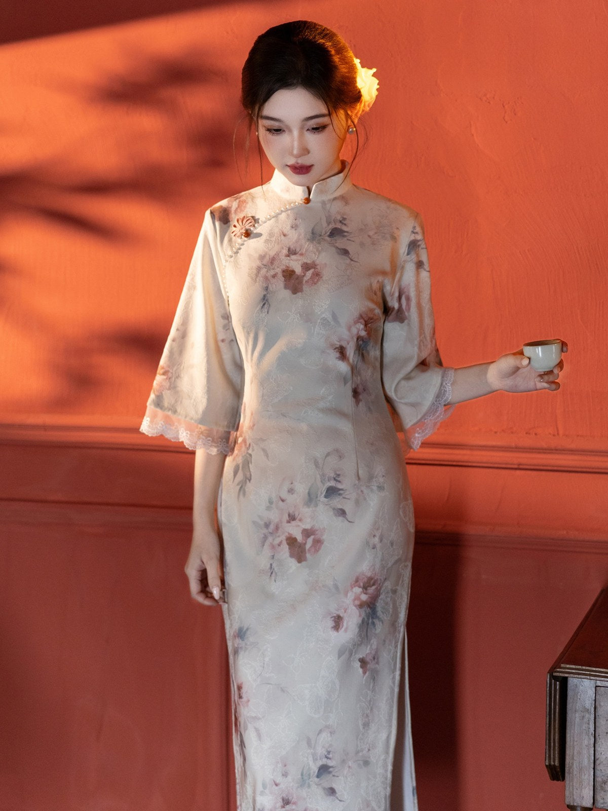 Mid Sleeve Floral Relaxed Cut Cheongsam | Pearl Pavilion