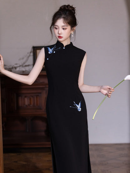 Sleeveless Midi Cheongsam | Butterflies
