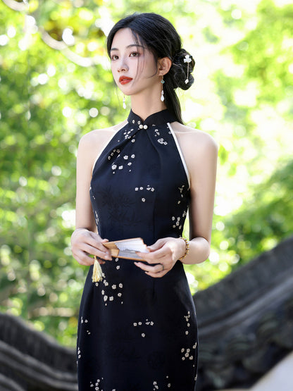 Sleeveless Halter Neck Midi Cheongsam | White Daisies