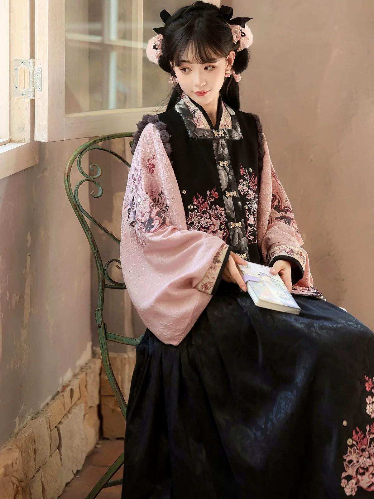 Painted Grace 粉墨千金 - Modern Hanfu Set with Cross-Collar Top, Vest, and Mamian Skirt, Daily New Chinese Style Outfit (Preorder)