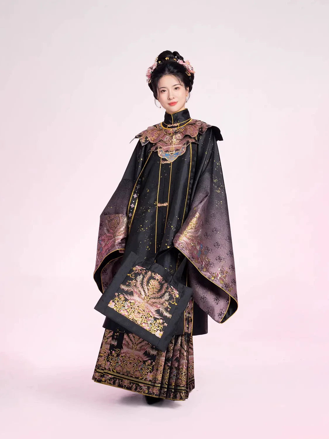 Ming Dynasty Traditional Hanfu Set & Mamian Skirt | Golden Jade Feathers 粉翠流丹