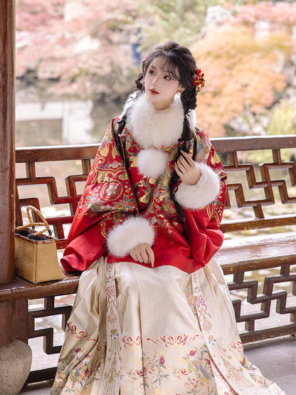 Ming Dynasty Festive Spirit New Year Hanfu | Parrot Joy 喜悦鹦啼