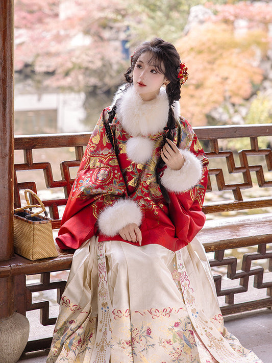 Ming Dynasty Festive Spirit New Year Hanfu | Parrot Joy 喜悦鹦啼