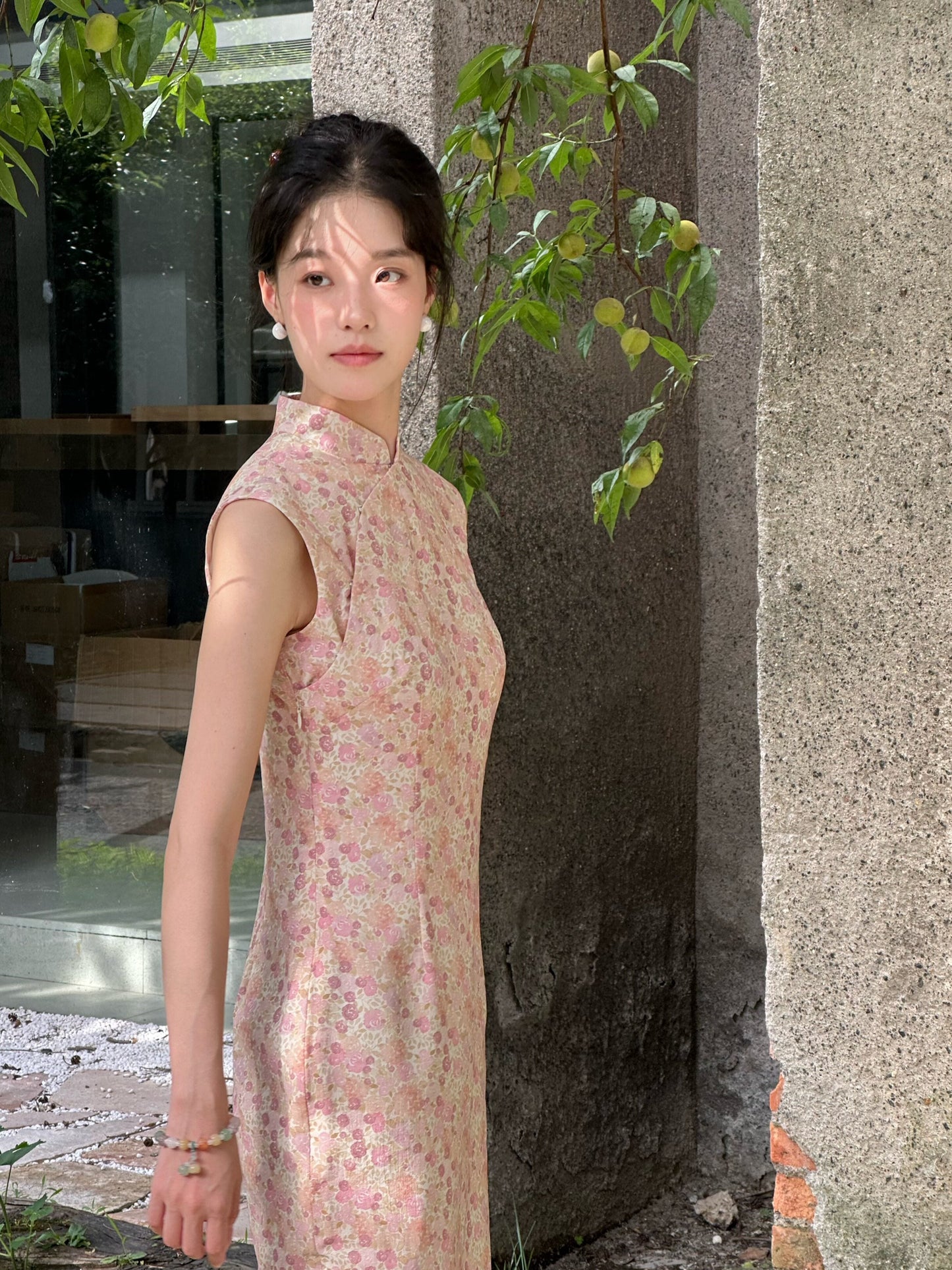 Sleeveless Cotton Retro Floral Long Cheongsam | Buji