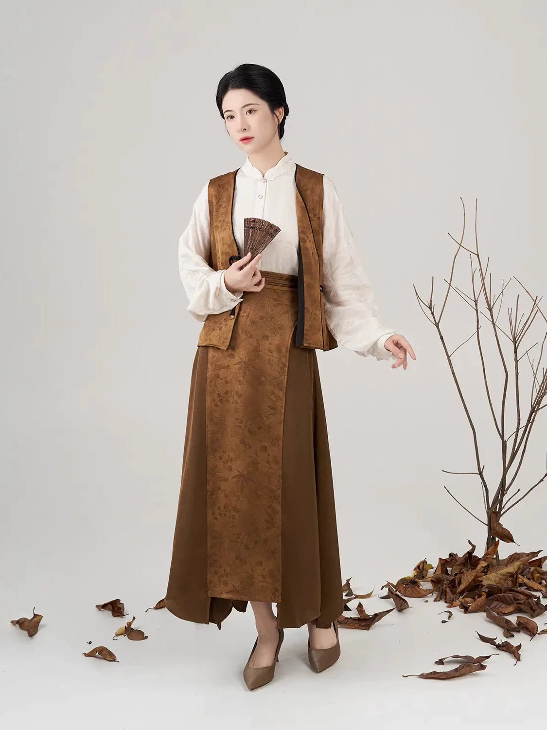New Chinese Style Women Pipa Sleeve Shirt, Vest & Skirt Modern Hanfu Set - Liushu 琉珠 (Preorder)