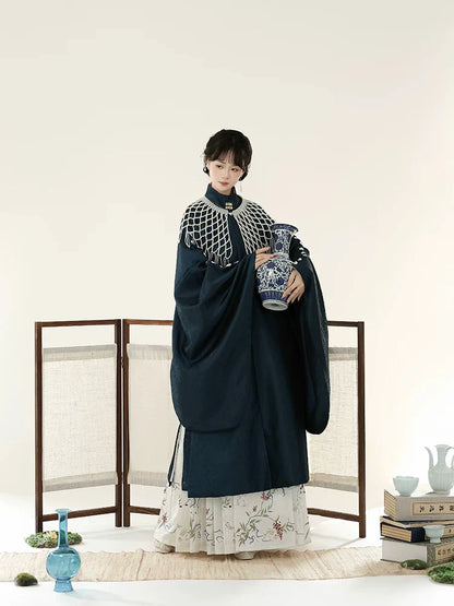 Ming Dynasty Pastel Mint Garden Print Robe & Mamianqun | Late Autumn 晚秋