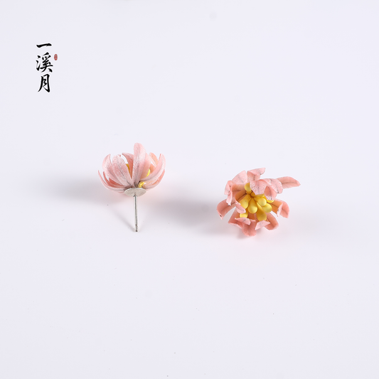Chrysanthemum Velvet Flower Stud Earrings | Qipao Jewelry