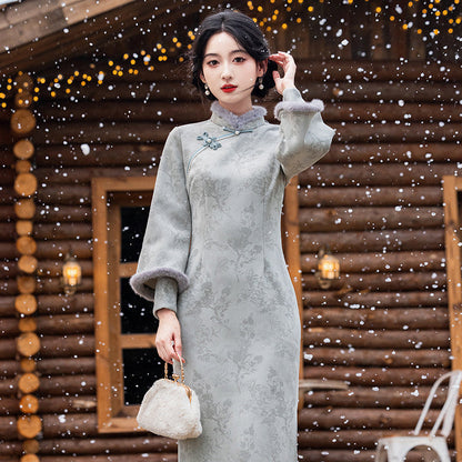 Long Sleeve Fur Trim Midi Qipao | Stardust