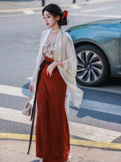 Song Dynasty Modern Hanfu Winged Sleeve Top and Spiral Skirt - Jade Beauty 玉颜 (Preorder)