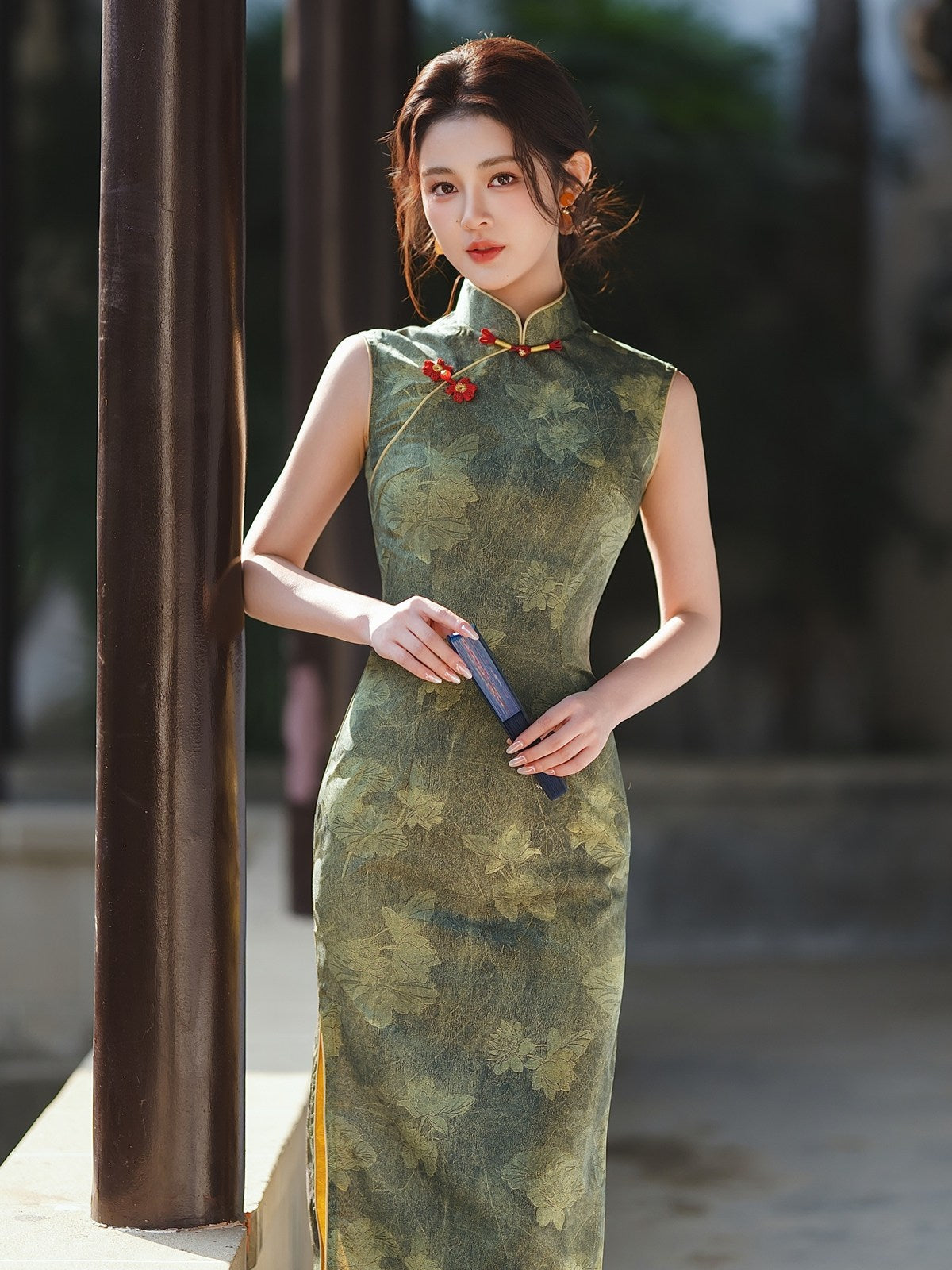 Sleeveless Floral Midi Cheongsam | Forest