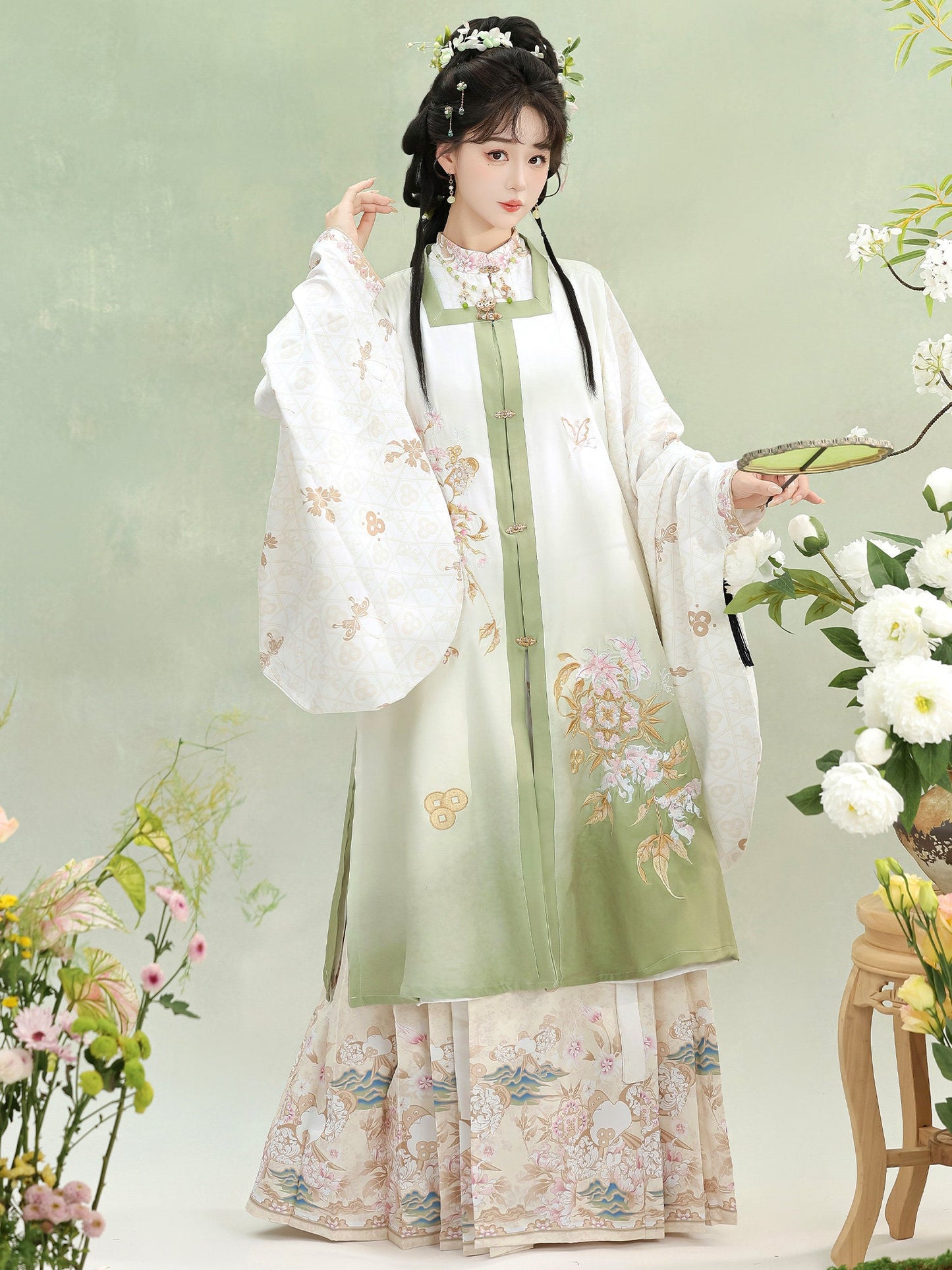 Ming Dynasty Square Collar Vest & Printed Mamian Skirt | Paper Kite 纸鸢