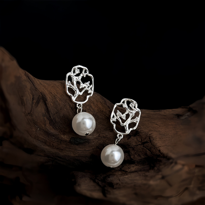 Plum Window Pearl Earrings | Hanfu Jewelry
