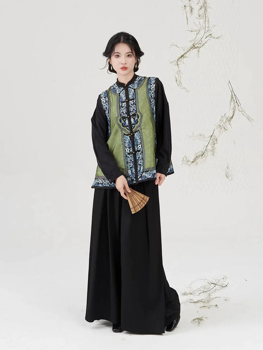 Modern Qing Han Inspired Embroidered Collarless Jacquard Vest - Porcelain 茗瓷 (Preorder)