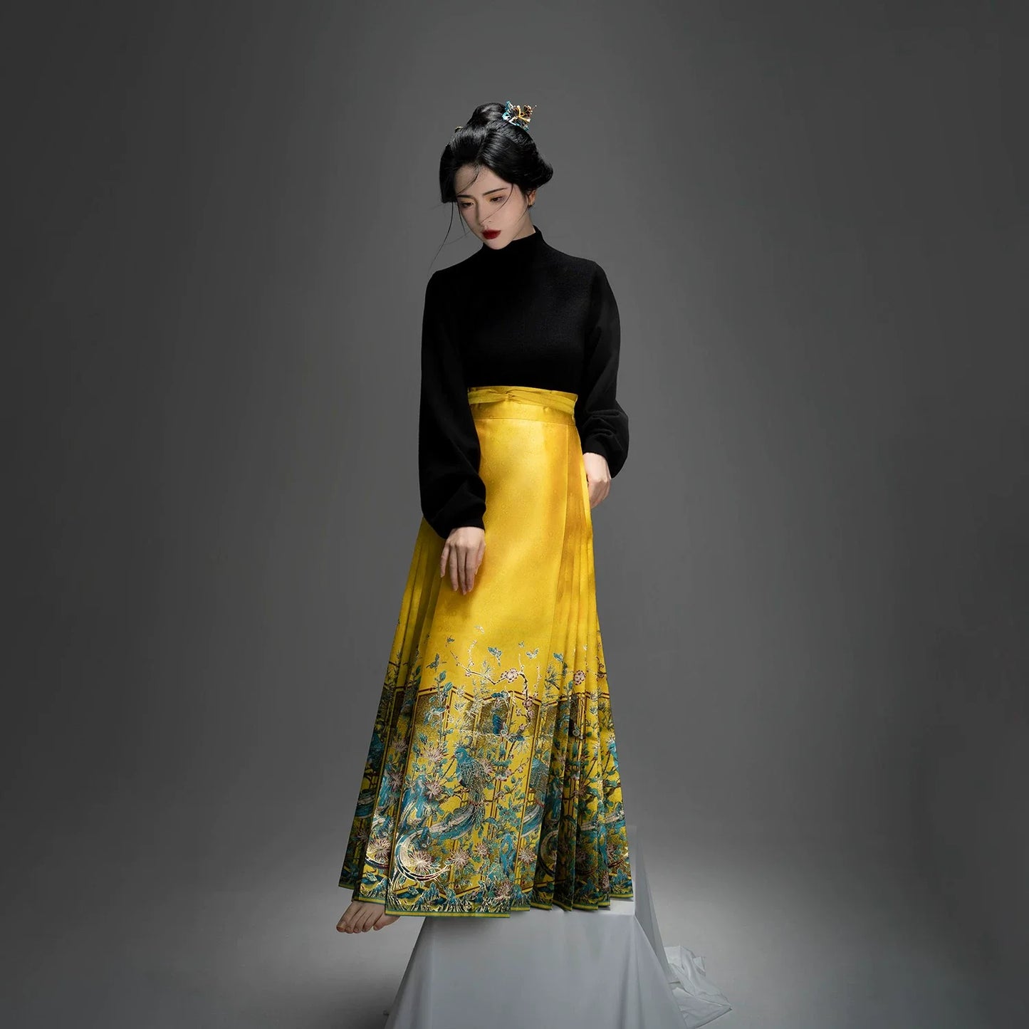 Chinese Blouse & Mamian Skirt Outfit | Kingfisher 翠鸟知还