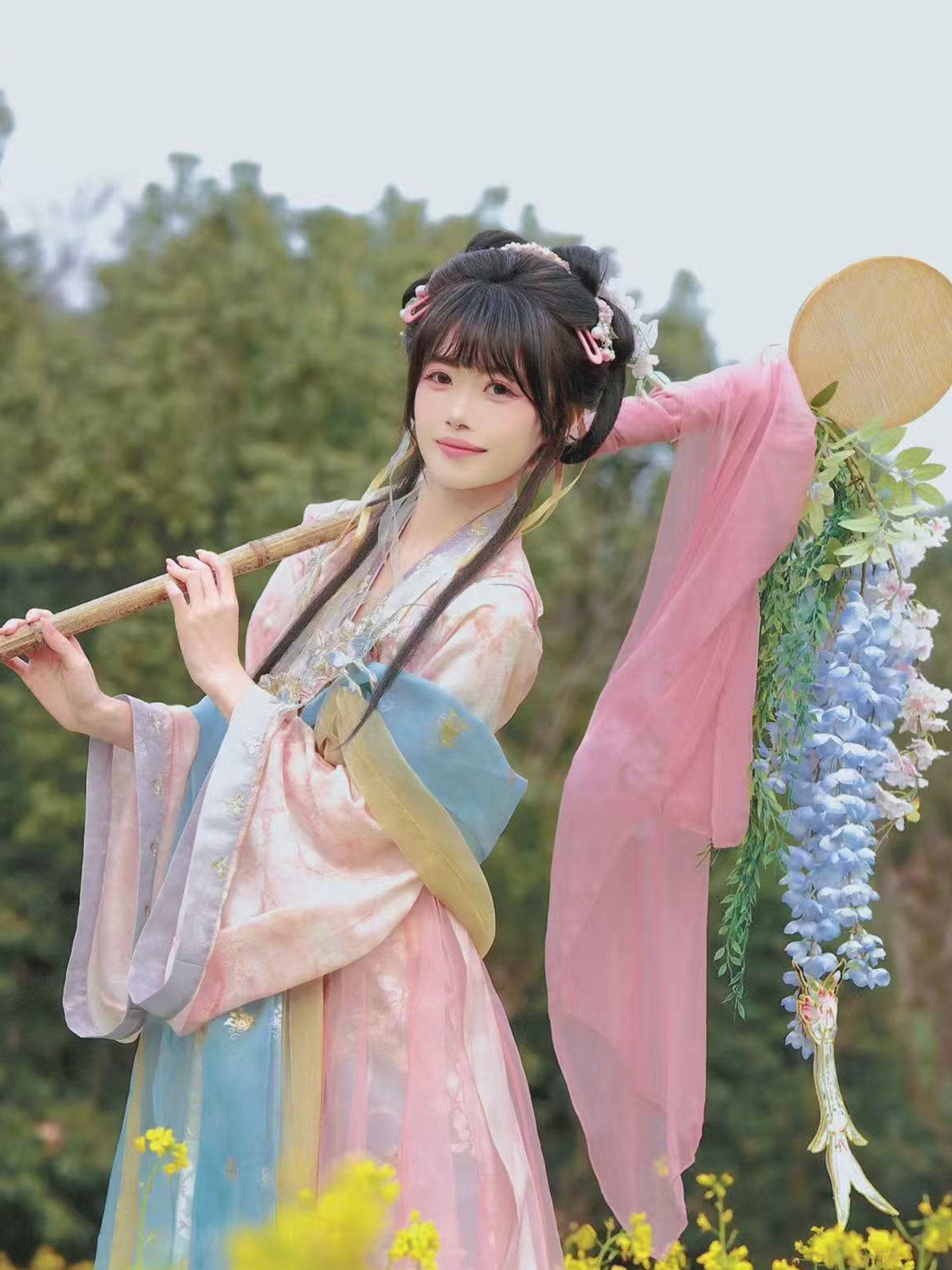 Ying Hua Li | Tang Dynasty Qixiong Ruqun Hanfu Dress with Gradient Embroidery