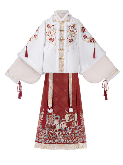 Ming Dynasty Chinese New Year Festival Hanfu | Fumalinmen 福马临门