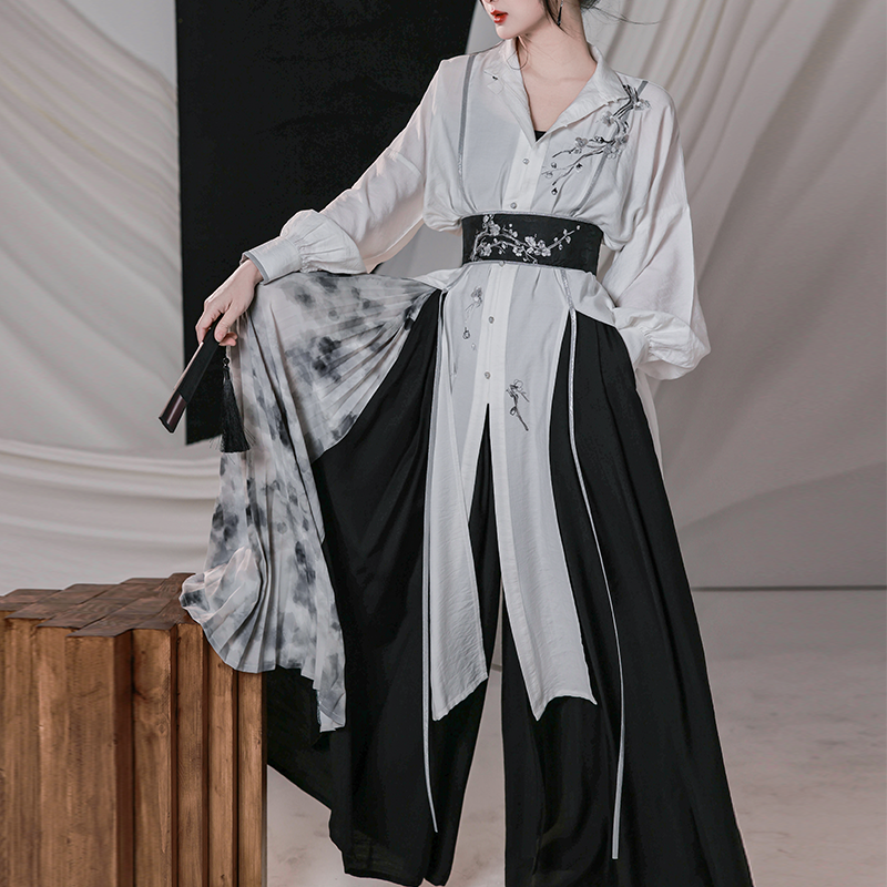 New Chinese Style White Embroidered Robe and Wide Leg Pants - Plum Blossom Lyrics 梅花词 (Preorder)